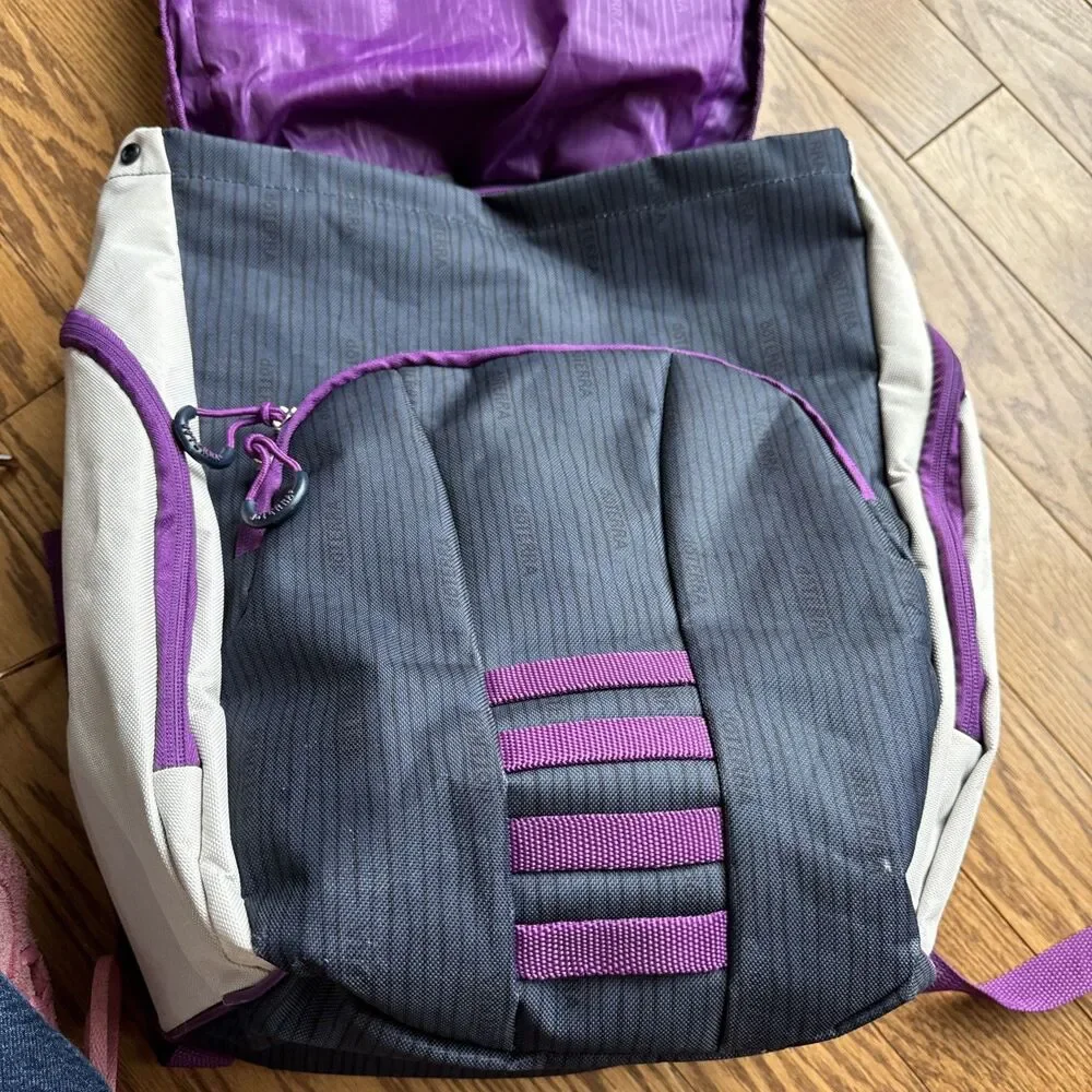 Doterra Backpack Gray Purple White Adjustable Straps Zippered Pockets Rare Large